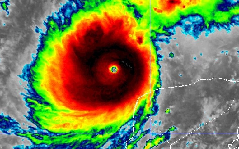 Hurricane Milton on 7 October 2024 in infrared: a single eyewall with a pinhole eye